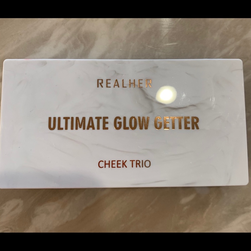 REALHER ULTIMATE GLOW GETTER CHEEK TRIO